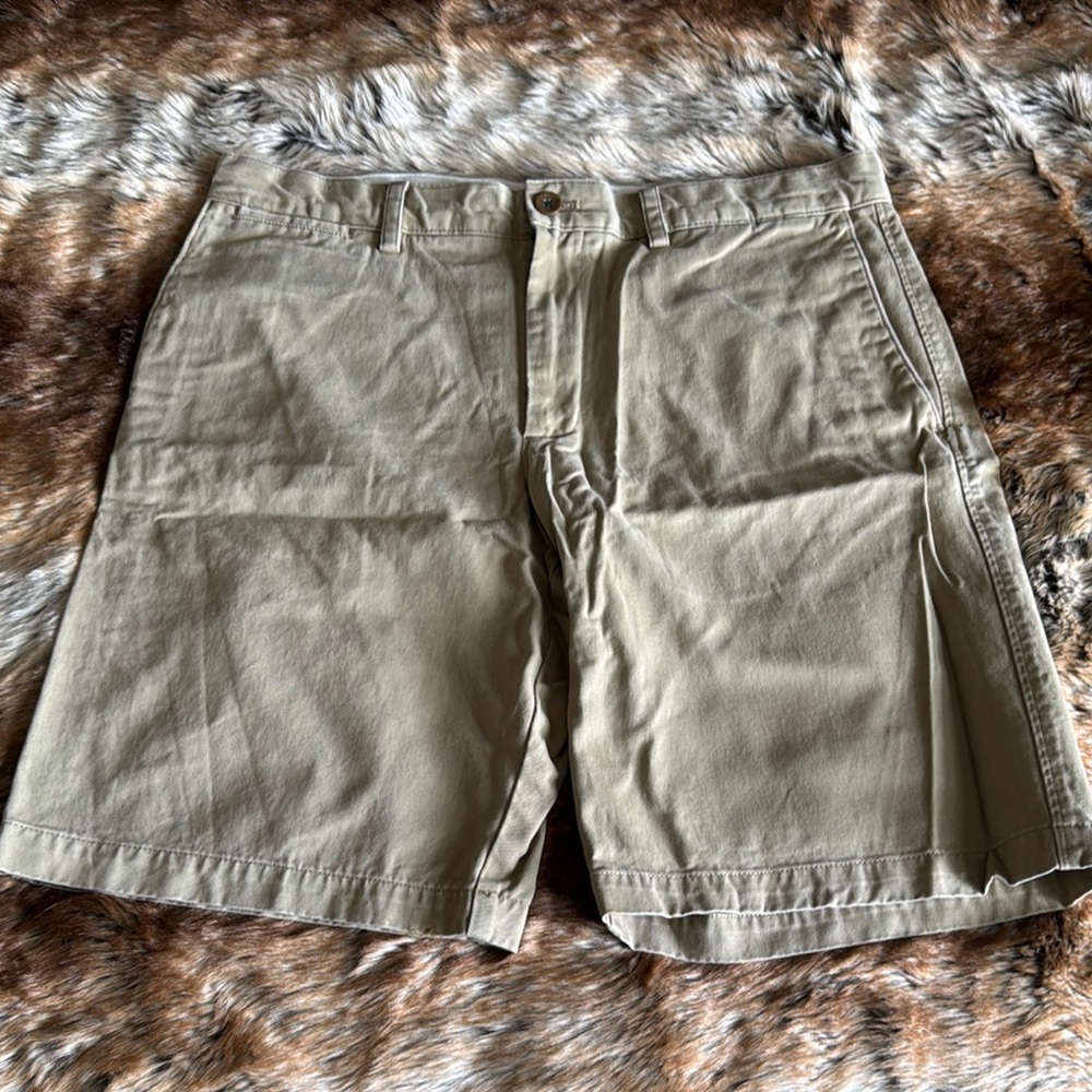Men's Banana Republic Tan Shorts